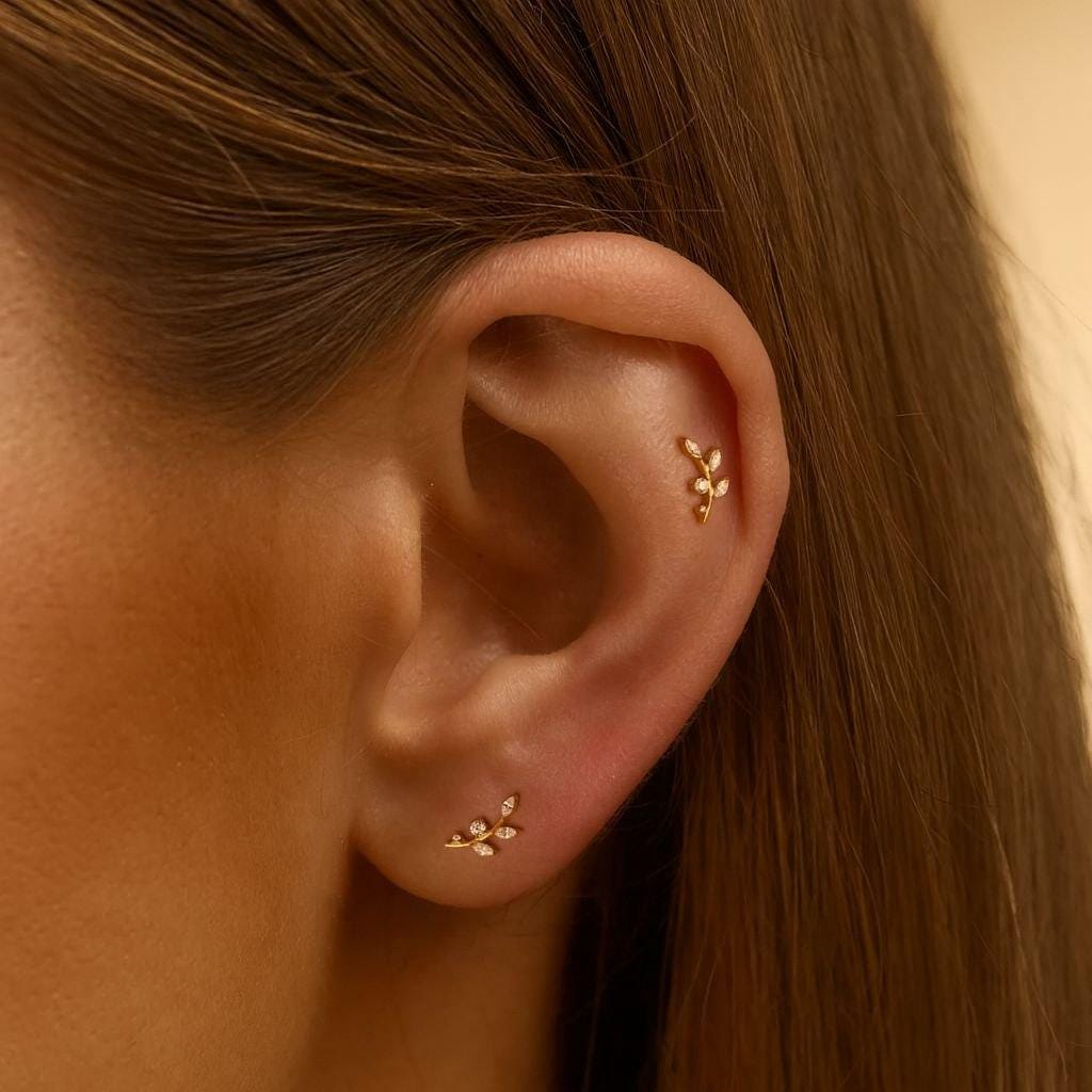 Titanium Labret Stud Earring • Leaf Flat Back Earring • Helix Earring • Tragus Earring • Cartilage Earring • Nose Ring • Gift for Her