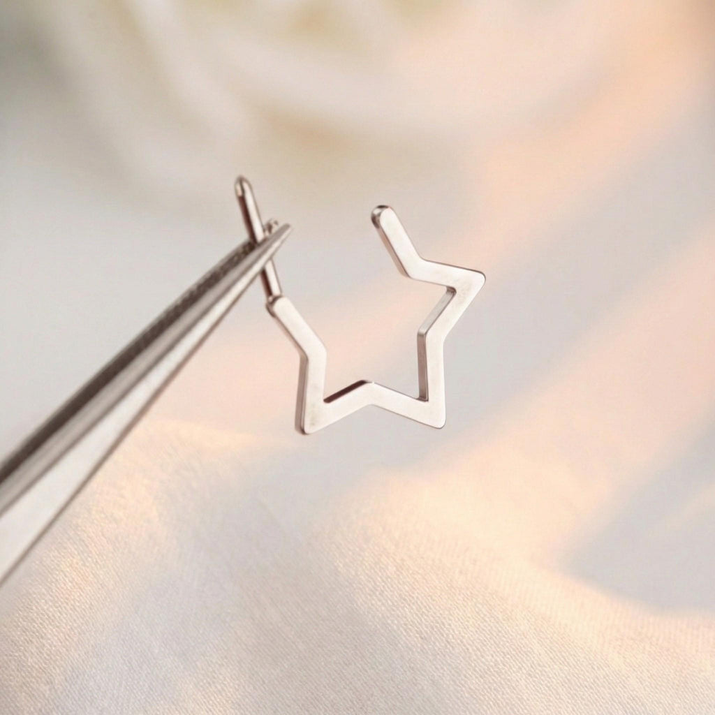 16G Implant Titanium Star Clicker Septum Ring/Silver Septum Piercing Jewelry/Daith Earring/Nose Piercing/Gold Star Helix Piercing/Gifts