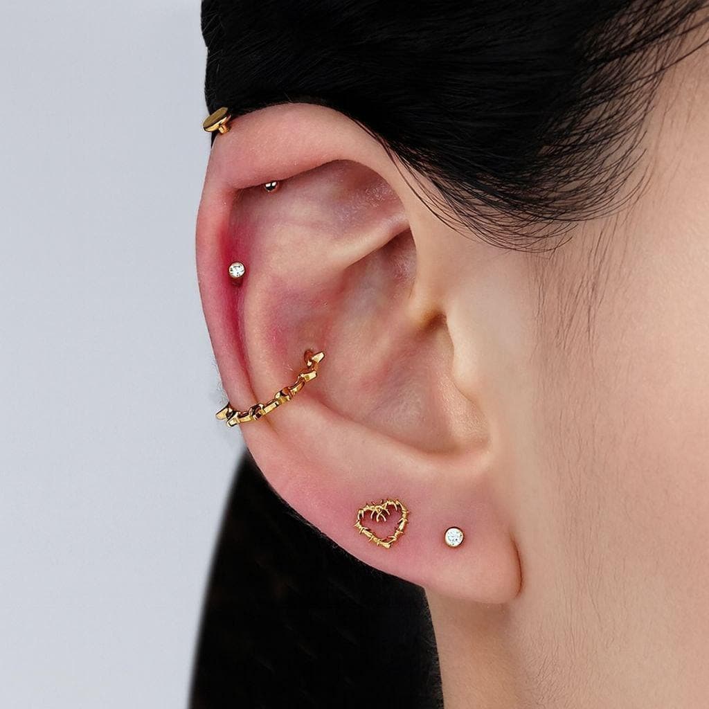 16G Titanium Hollow Heart Flat Back Stud • Gothic Cartilage, Helix & Tragus Earring – Dainty Labret Piercing Jewelry