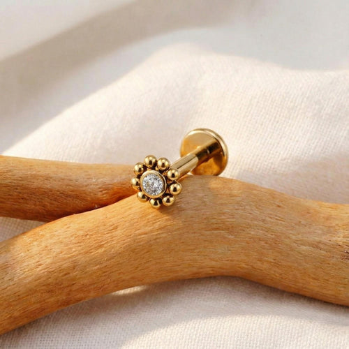 16G Tiny Flower Push Pin Labret • Threadless Flat Back Earring • Tragus Stud • Flat Back Stud • Helix Stud • Cartilage • Nose Stud