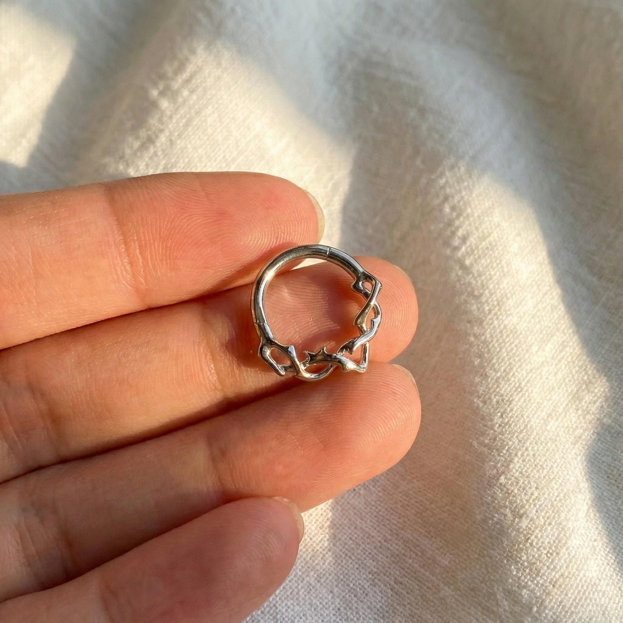 16G Titanium Branch Septum Clicker, Thorn Daith Ring, Nature Inspired Twig Helix Hoop, Hypoallergenic Gothic Cartilage Piercing
