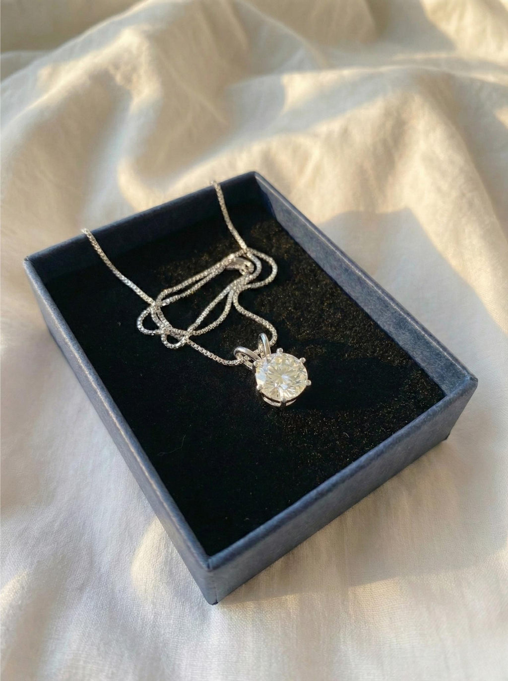 Moissanite Solitaire Diamond Necklace, Gold Solitaire Diamond Pendant, Dainty Moissanite Necklace, Floating Diamond, Single Diamond Necklace