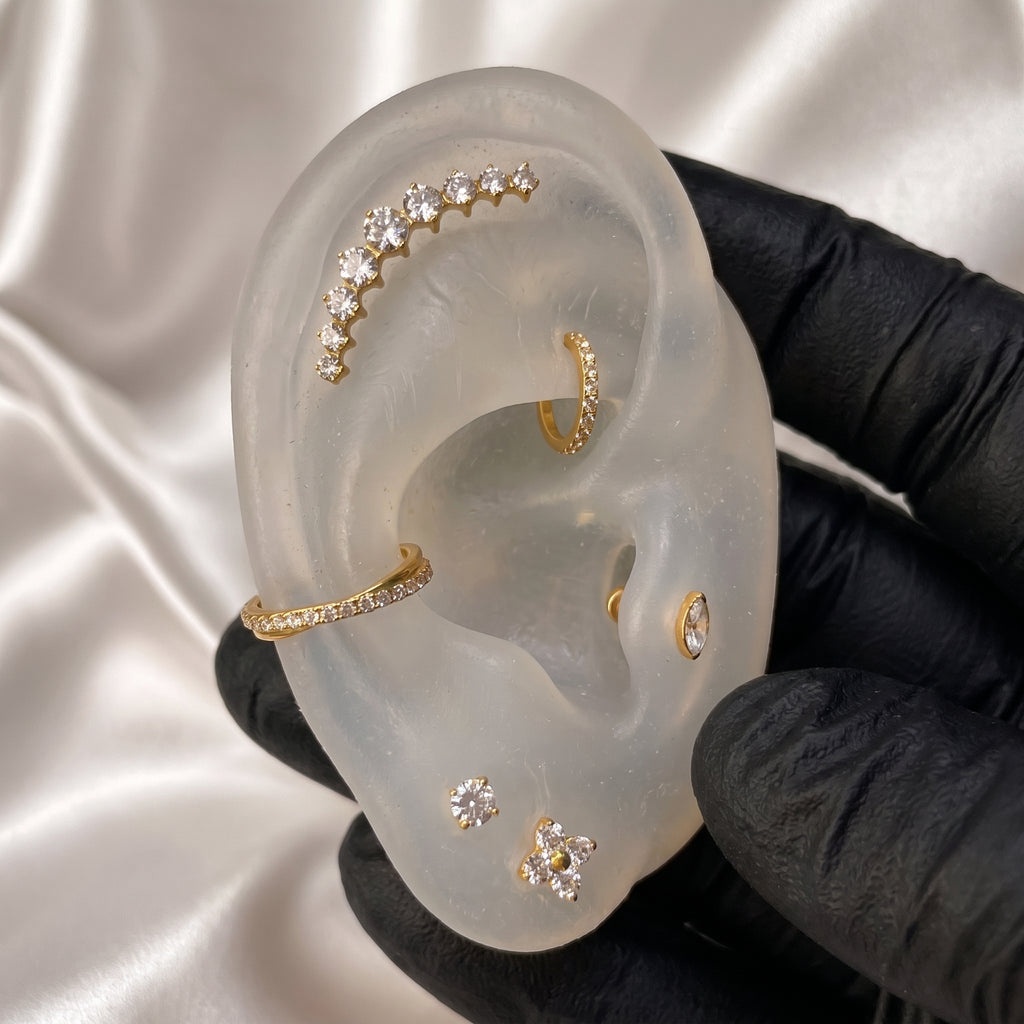 CZ Arc Cluster Stud – Titanium Curved Cartilage Labret