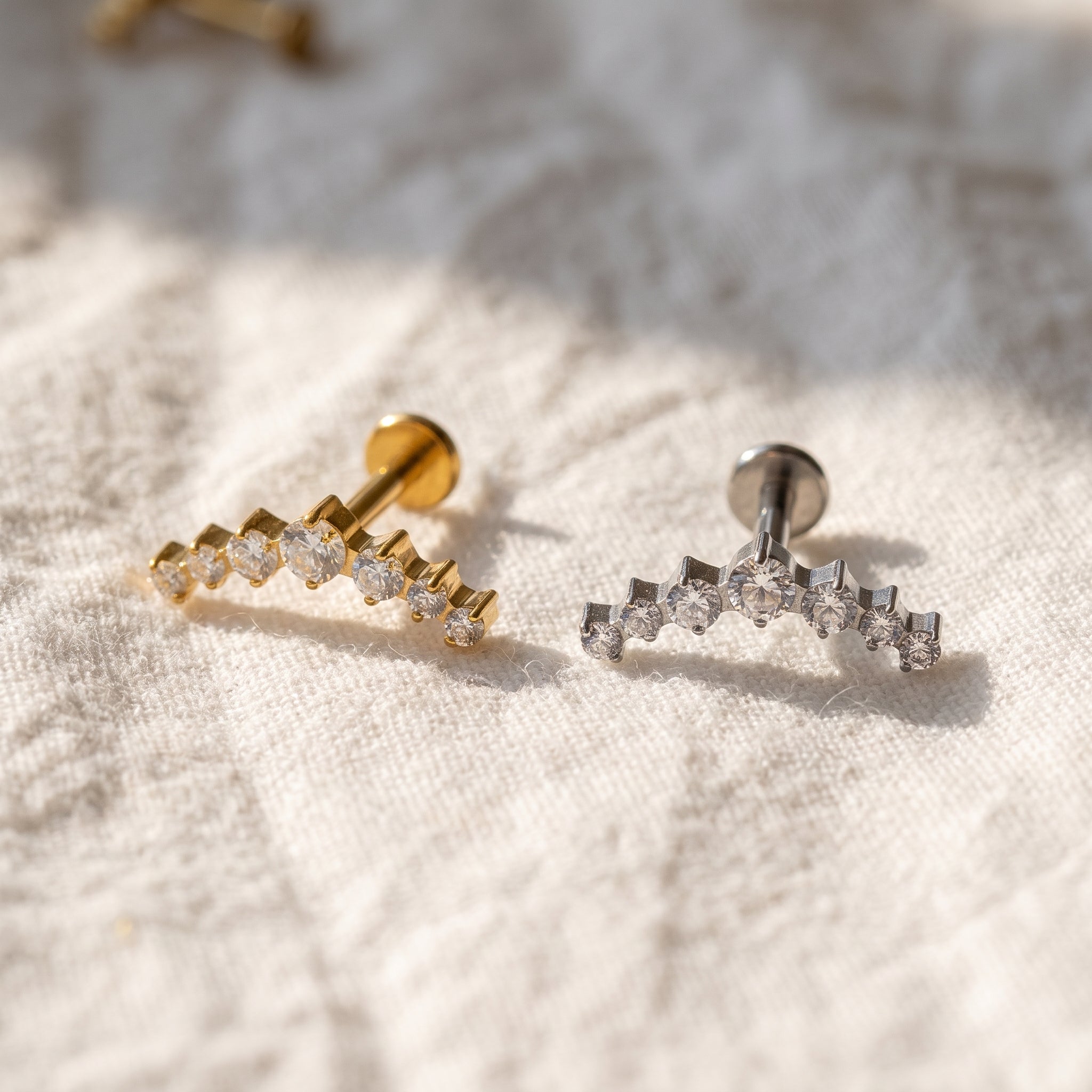 CZ Curved Bar Flat Back Stud – Titanium Helix & Tragus Earring