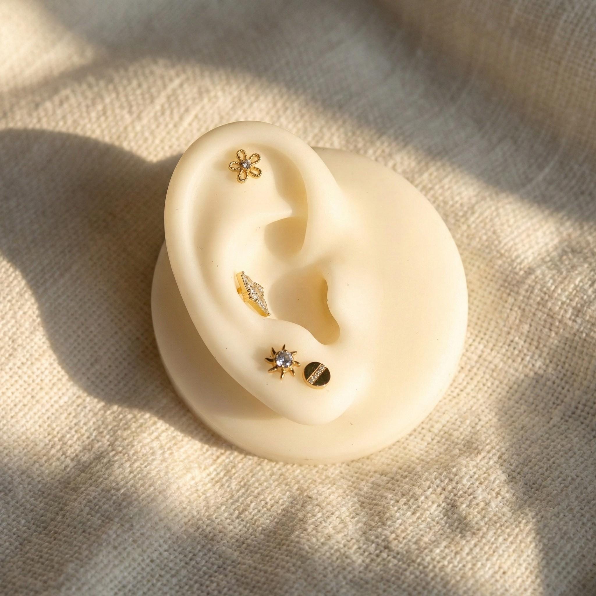 Titanium Moss Agate Labret Stud Earring • Flat Back Earring • Helix Earring • Tragu • Cartilage Earring • Nose Ring • Gift for Her