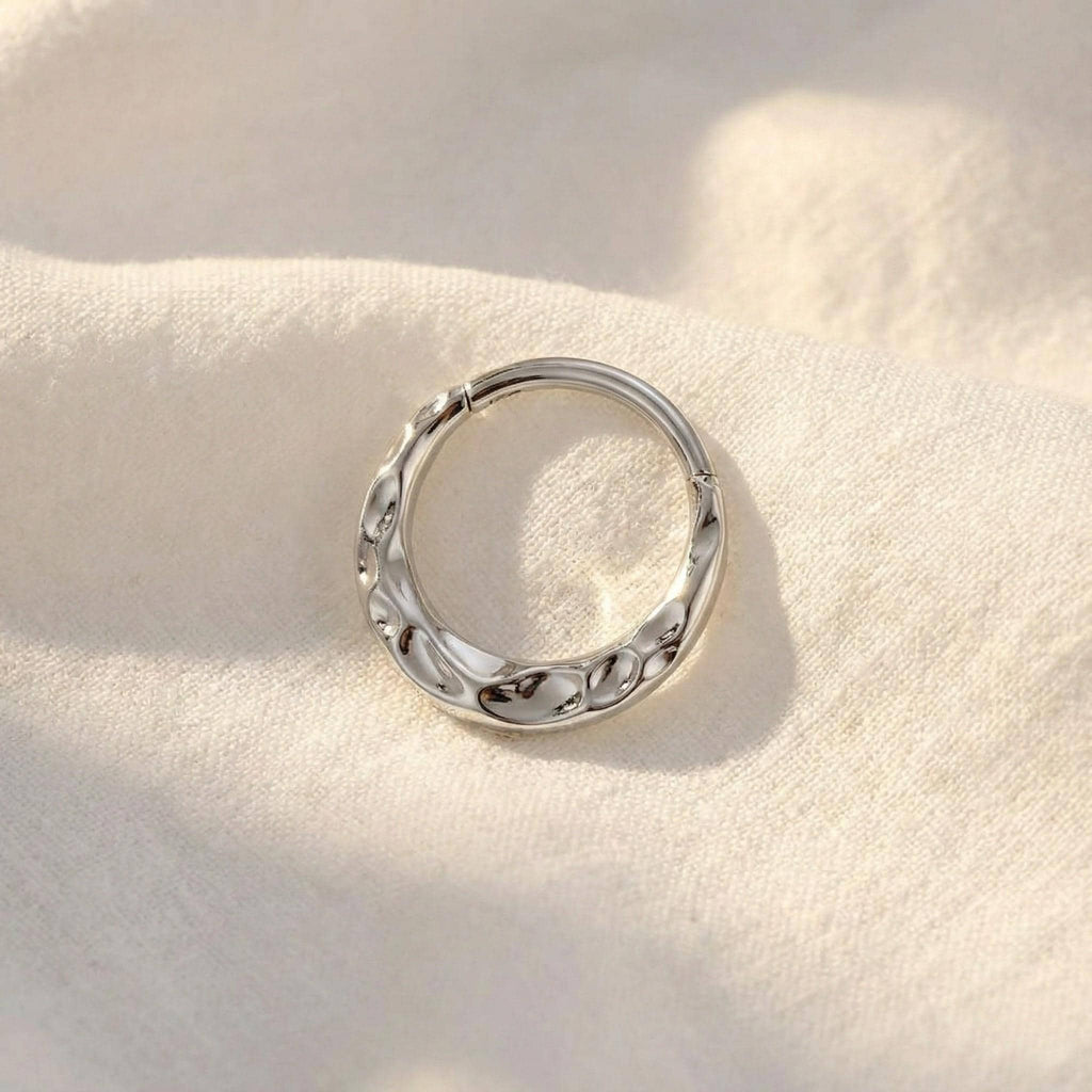 16G Hammered Moon Clicker Hoop Septum Ring Titanium Nose Ring Septum Piercing Cartilage Gold Silver Daith Hoop Helix Hoop