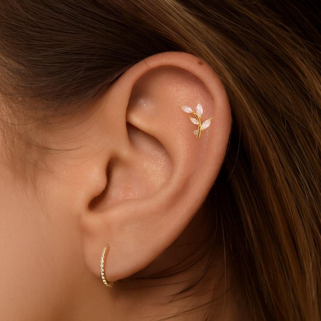 Titanium Labret Stud Earring • Leaf Flat Back Earring • Helix Earring • Tragus Earring • Cartilage Earring • Nose Ring • Gift for Her